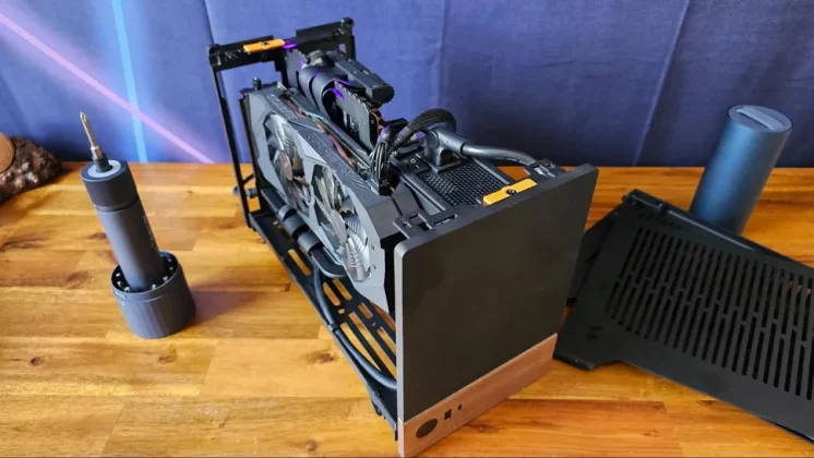 Fractal Tiny Terra-7