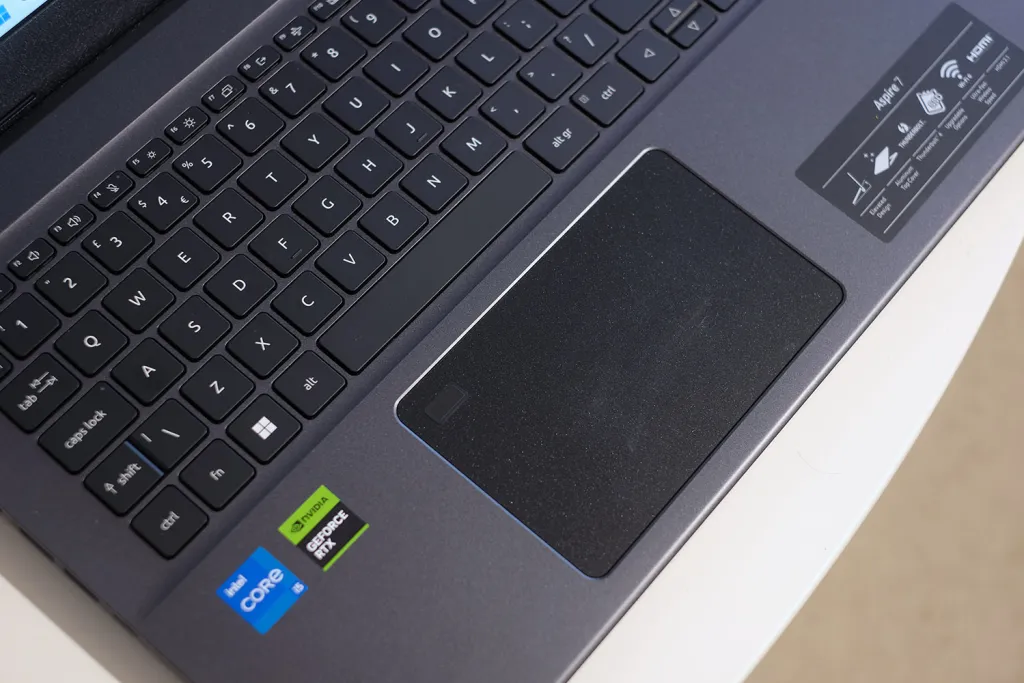 Обзор Acer Aspire 7: хорош для работы, неплох для периодических игр картинка Acer Aspire 7