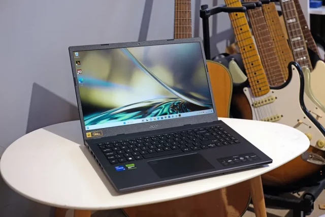 Acer Aspire 7 Обзор Acer Aspire 7: хорош для работы, неплох для периодических игр