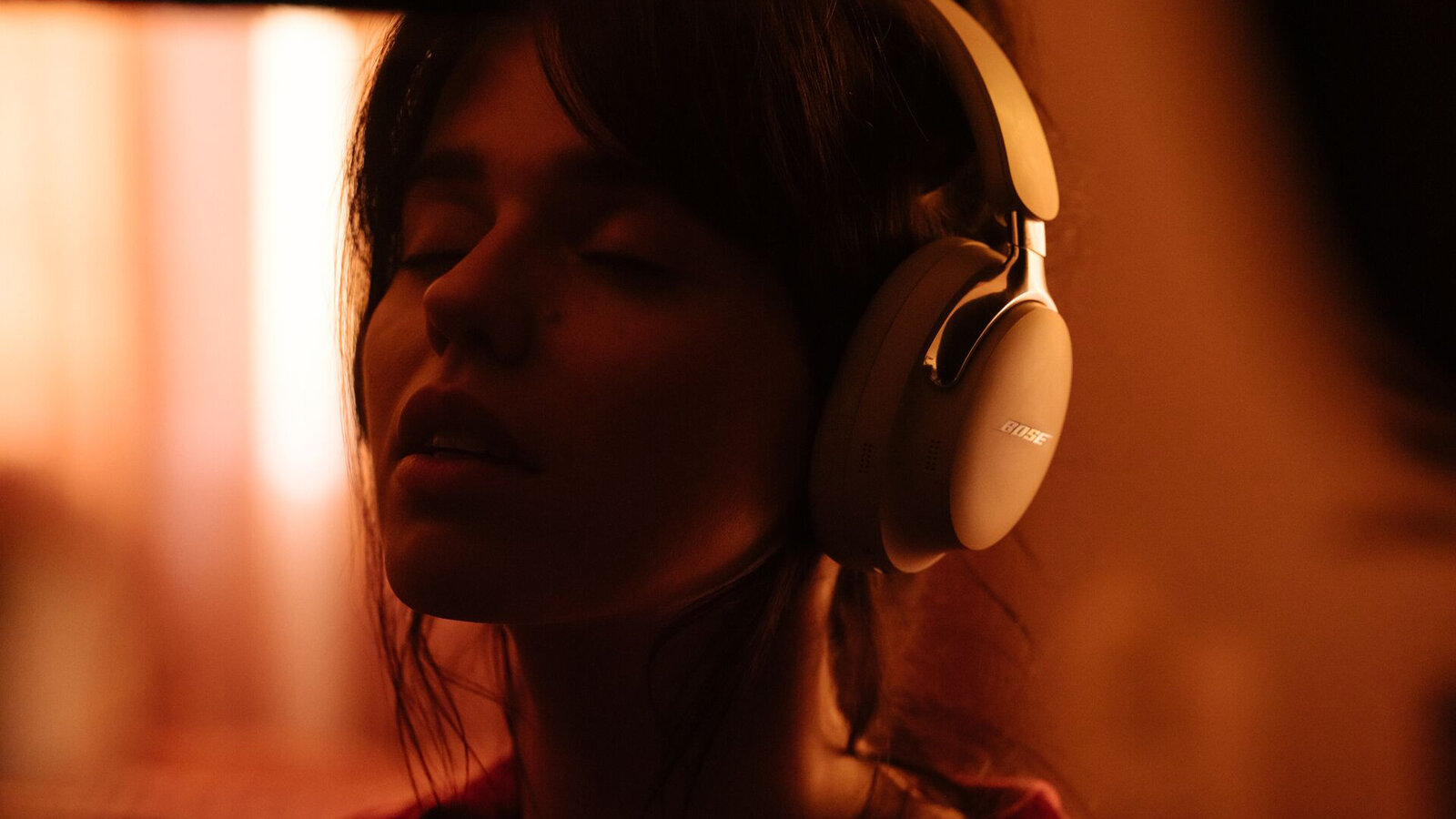 461709Апгрейд легенды: какие фишки получили Bose QC Ultra 2