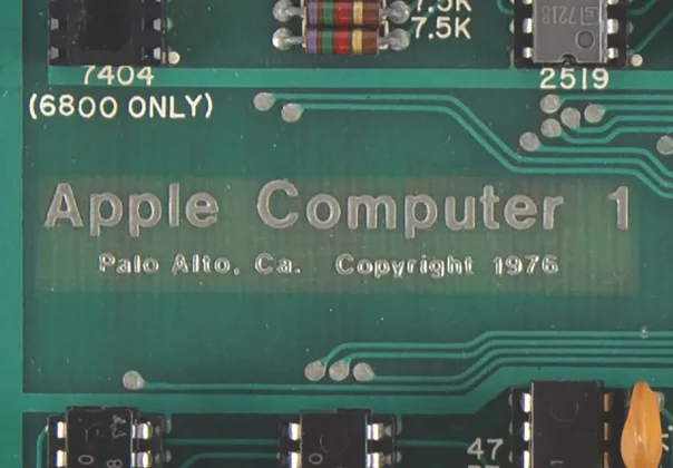 Apple-1
