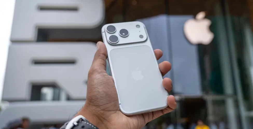 485026Apple сдаётся: iPhone открывает объятия умным часам с Android