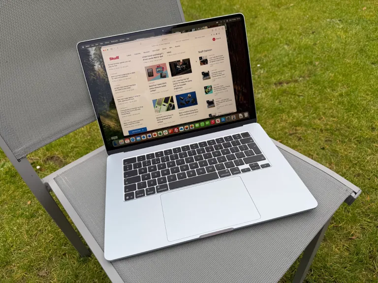 Обзор MacBook Air M4: не революция, но серьезное улучшение картинка Apple MacBook Air M4