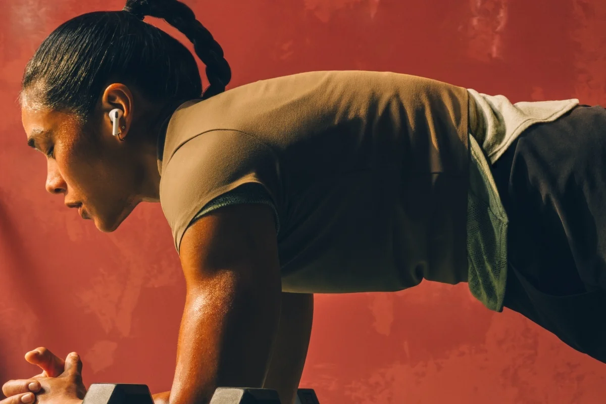 Apple представила AirPods Pro 3: с датчиком пульса, лучшим в мире «шумодавом» и одной «сырой» функцией