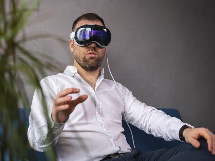 Революция в мощности: новый 2-нм чип Apple кардинально улучшит Vision Pro 2!