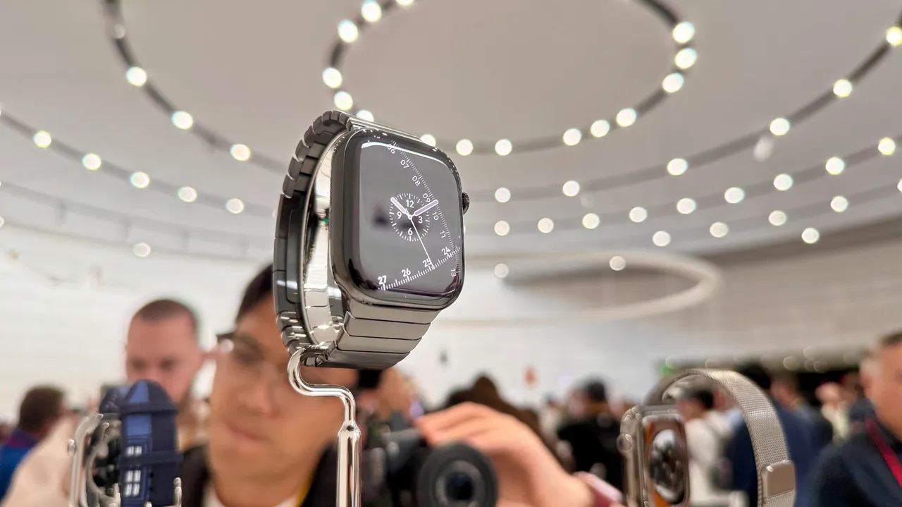 464231Тёмная сторона Apple Watch Series 11 и Ultra 3. Обзор, который забанят