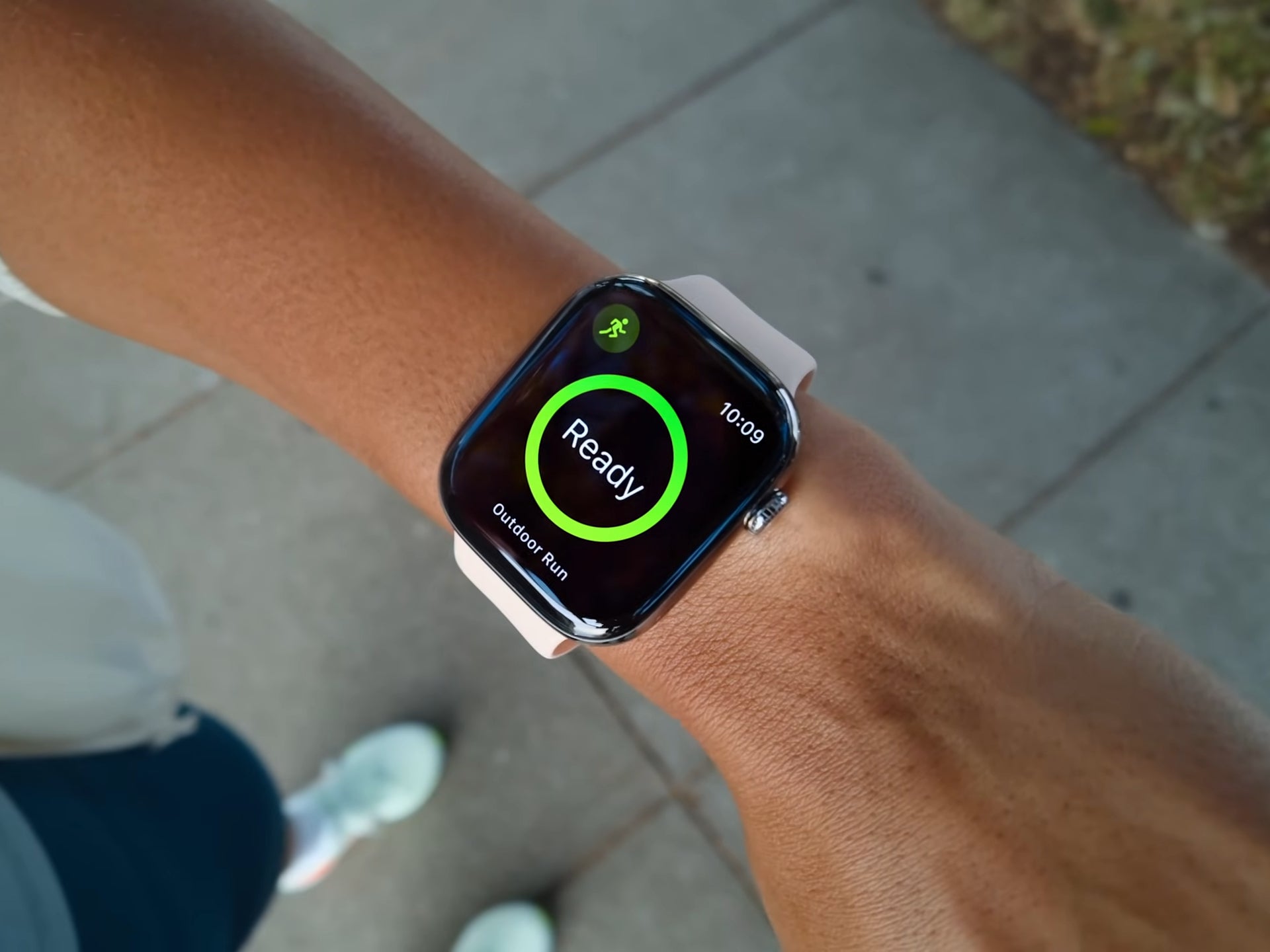 Ваши старые часы устарели: вот что готовит Apple Watch Series 11 фото