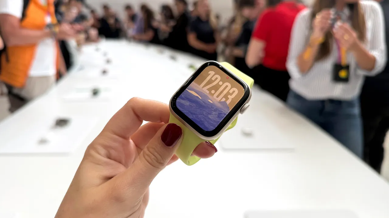Apple Watch SE 3 против Watch SE 2
