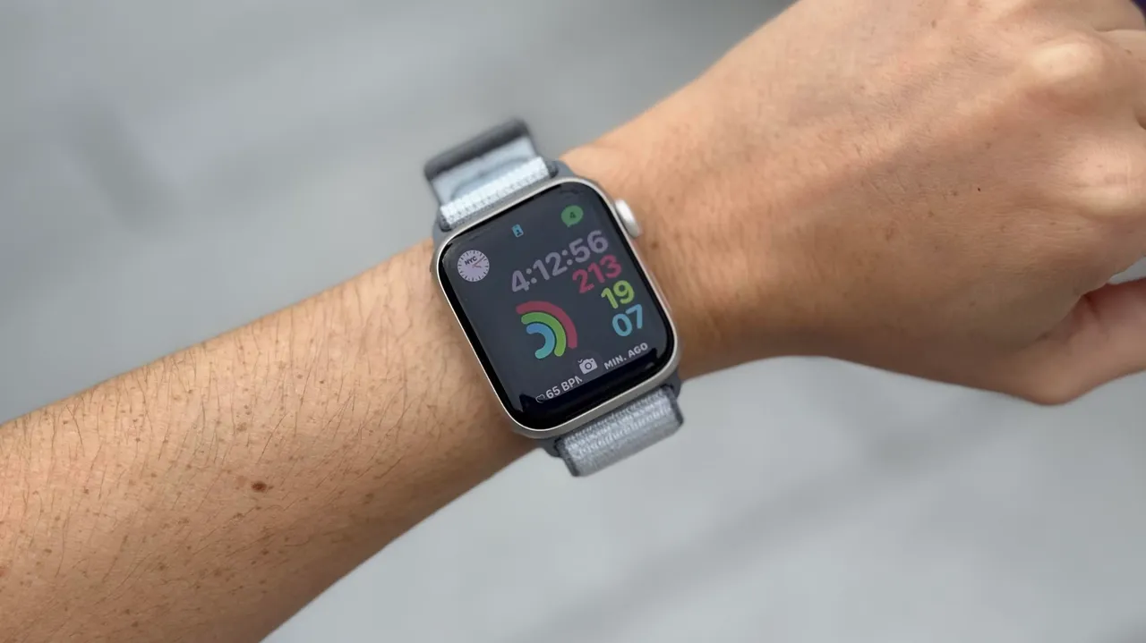 Apple Watch SE 3_а_