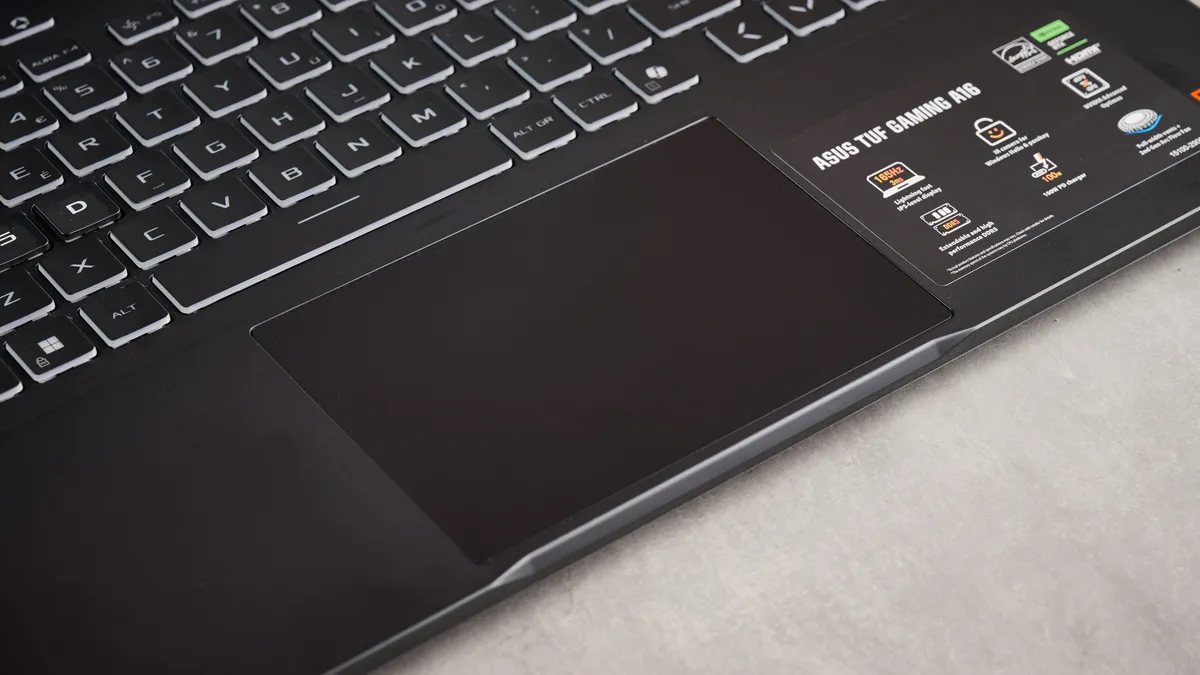 ASUS TUF Gaming A16: Разрушая мифы о недорогих игровых ноутбуках картинка ASUS TUF Gaming A16