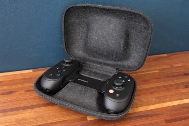 Обзор Backbone Pro: еще больше гаджетов для игры фото