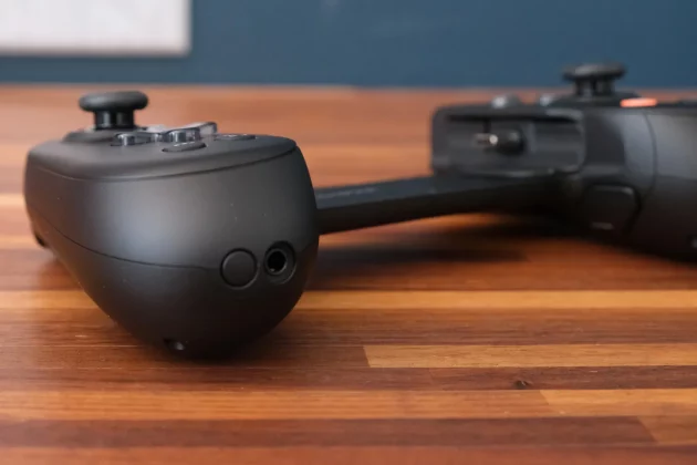 Обзор Backbone Pro: еще больше гаджетов для игры фото