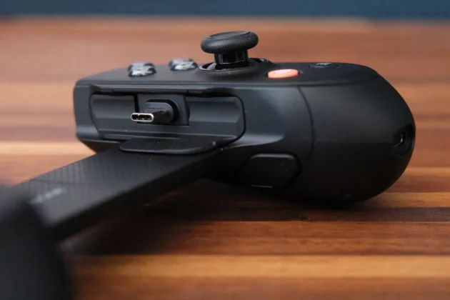 Обзор Backbone Pro: еще больше гаджетов для игры фото