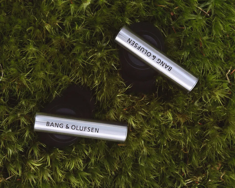 Bang & Olufsen представила наушники за 1500 долларов. Это «портативная скульптура» или просто дорогая игрушка?