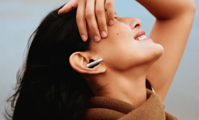 Bang & Olufsen представила наушники за 1500 долларов. Это «портативная скульптура» или просто дорогая игрушка?