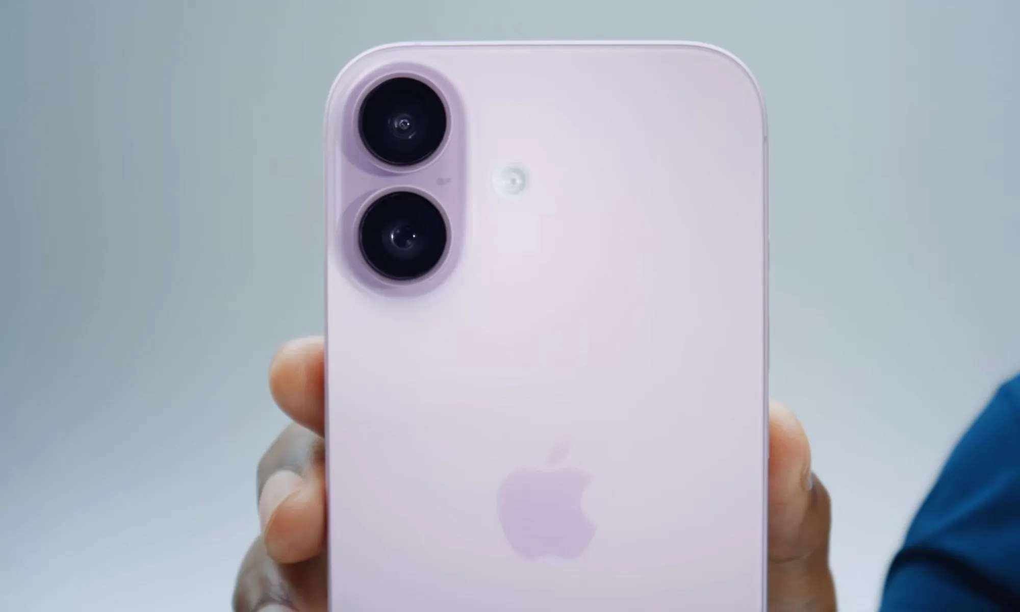 Базовый iPhone 17 стал «прошкой»? Apple наконец-то дала ему то, о чем все просили картинка Базовый iPhone 17 стал «прошкой»? Apple наконец-то дала ему то, о чем все просили