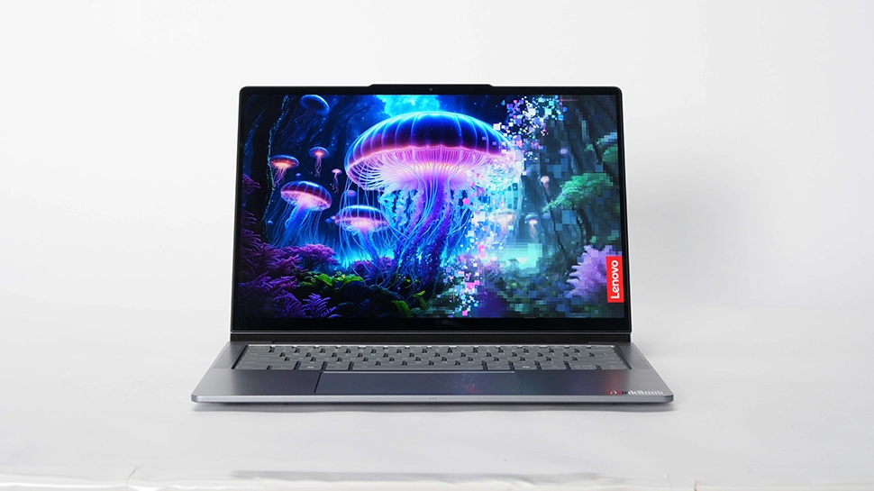 Безумный концепт Lenovo стал реальностью: ноутбук с «крутящимся» экраном показали вживую картинка Безумный концепт Lenovo стал реальностью: ноутбук с «крутящимся» экраном показали вживую