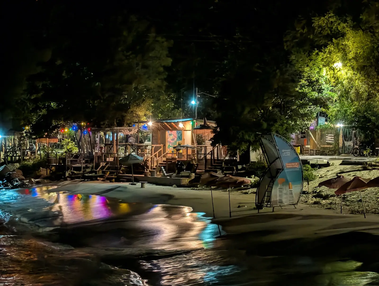 Камера iPhone 17 Pro разочаровала в первых тестах. Apple проигрывает Google? картинка Битва камер 2025: новое железо Apple против магии ИИ от Google