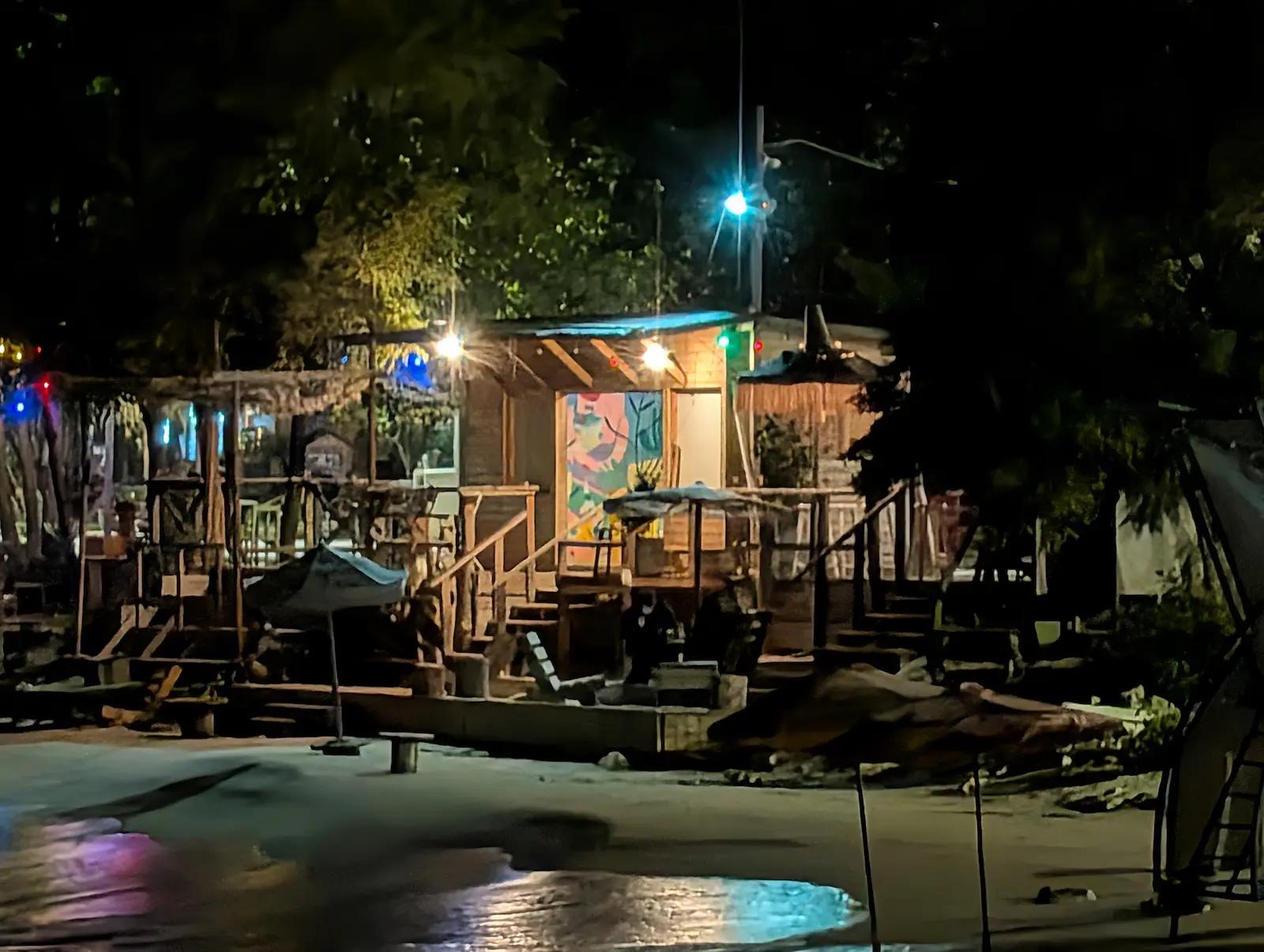 Камера iPhone 17 Pro разочаровала в первых тестах. Apple проигрывает Google? картинка Битва камер 2025: новое железо Apple против магии ИИ от Google