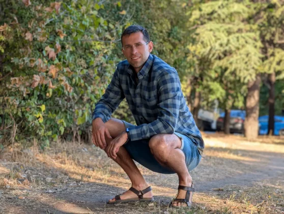 Битва камер 2025: новое железо Apple против магии ИИ от Google