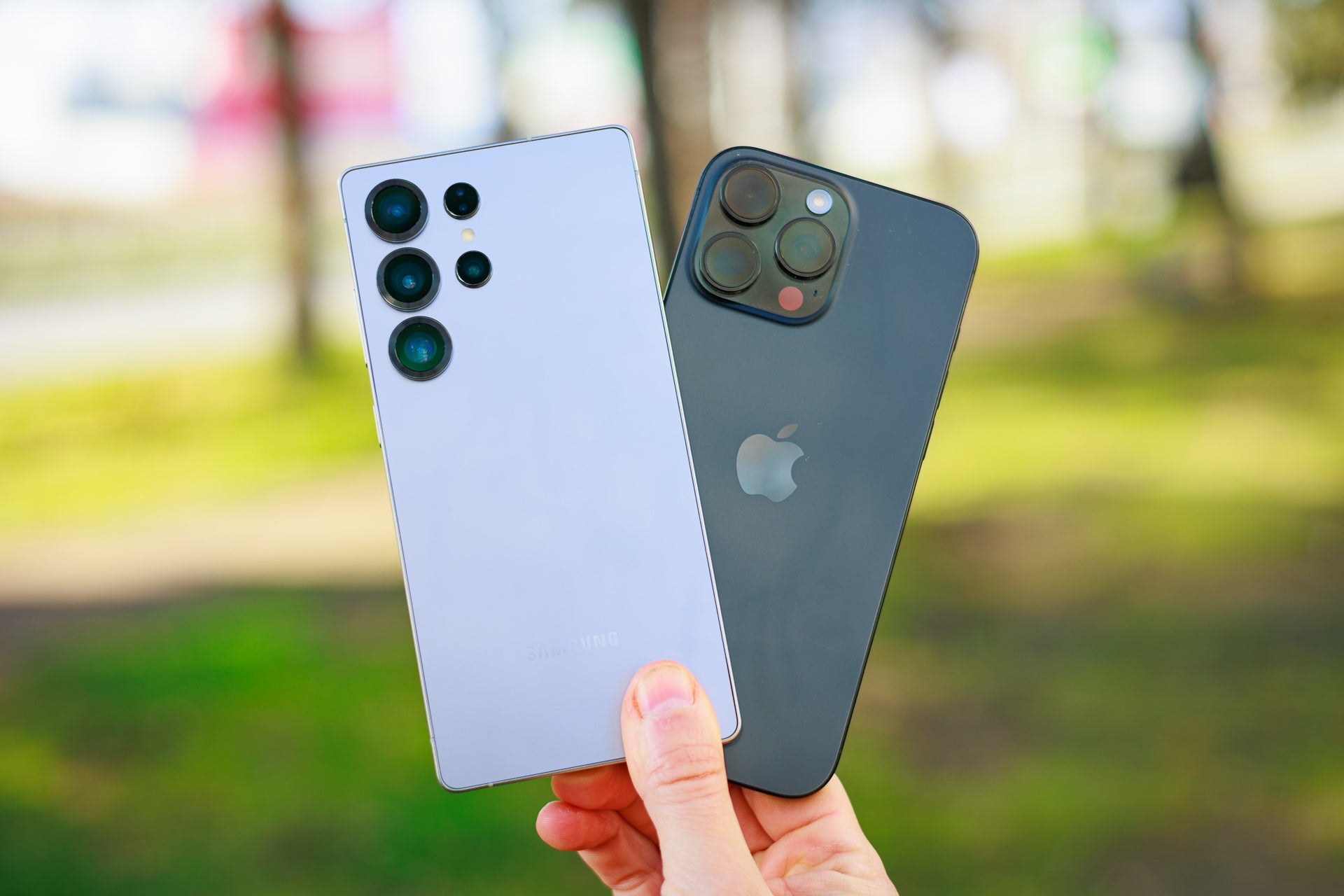 7000 мАч против 4000: Технологический заговор Apple и Samsung раскрыт?