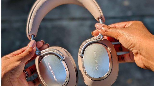 Bowers & Wilkins Px8 S2