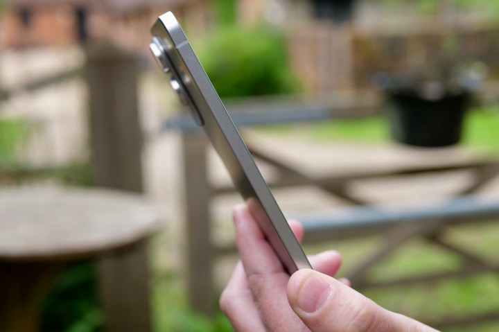 Что общего у iPhone Air и Galaxy S26 Edge Сравниваем тренды