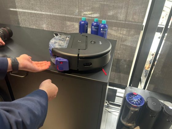 Dyson представляет будущее робот-пылесос Spotscrub AI с искусственным интеллектом!