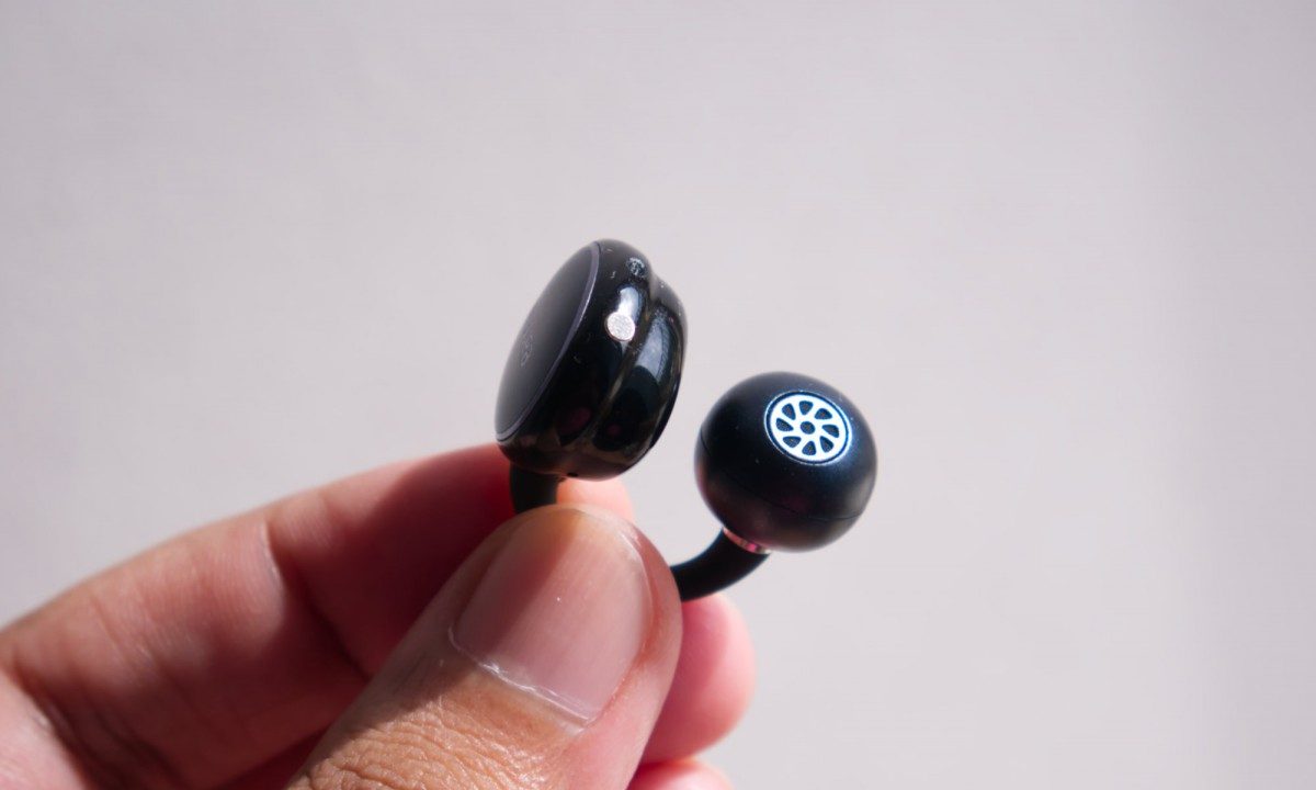 Обзор EarFun Clip: приятный дизайн, сложный звук картинка EarFun Clip