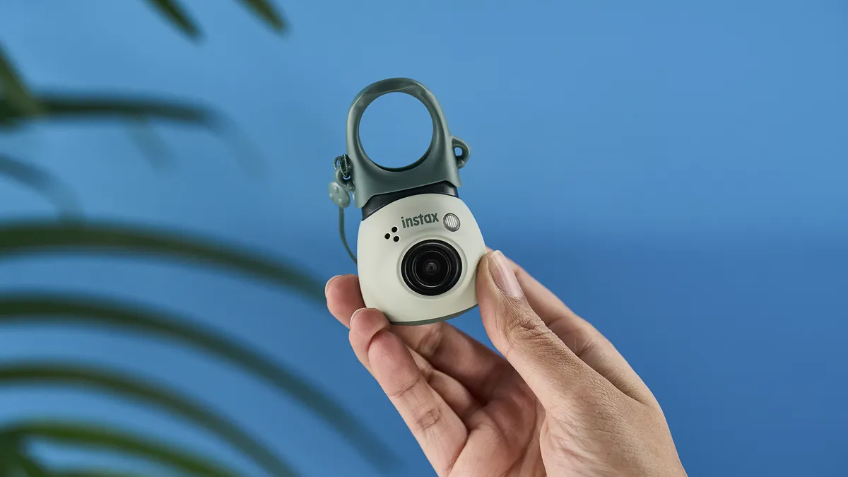 Fujifilm Instax Pal обзор самой миниатюрной камеры