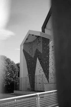 Обзор Fujifilm X-E5: в ней столько шарма, что мне плевать на недостатки фото