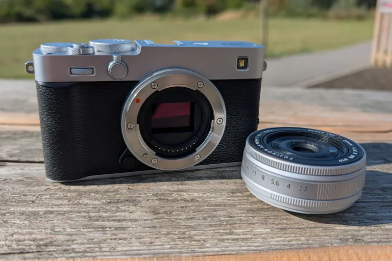 457785Обзор Fujifilm X-E5: в ней столько шарма, что мне плевать на недостатки