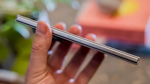 Samsung Galaxy TriFold может выйти в продажу уже совсем скоро, но у него есть две большие проблемы
