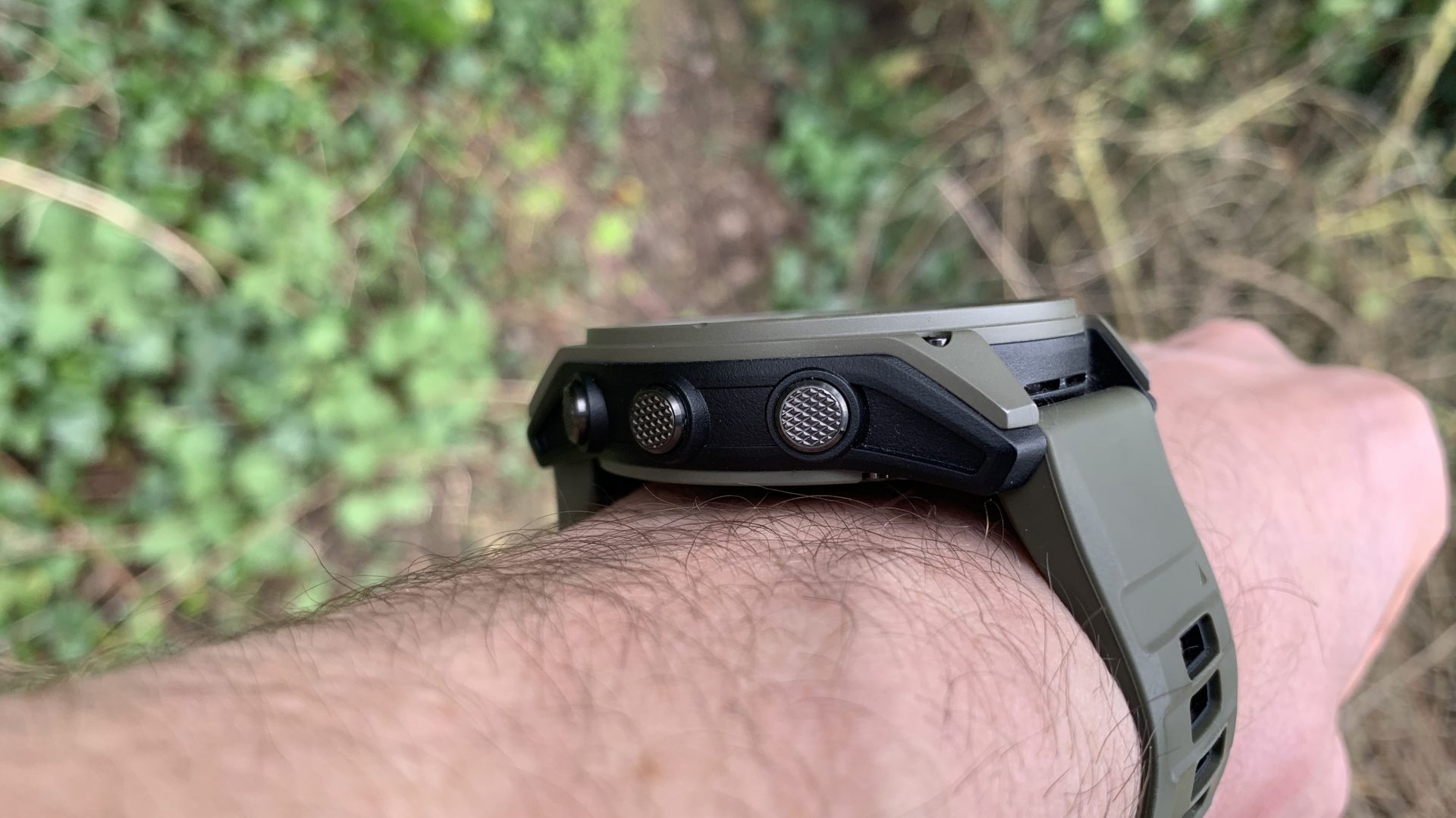 Garmin Fenix 8: обзор, автономность и новые функции 2025