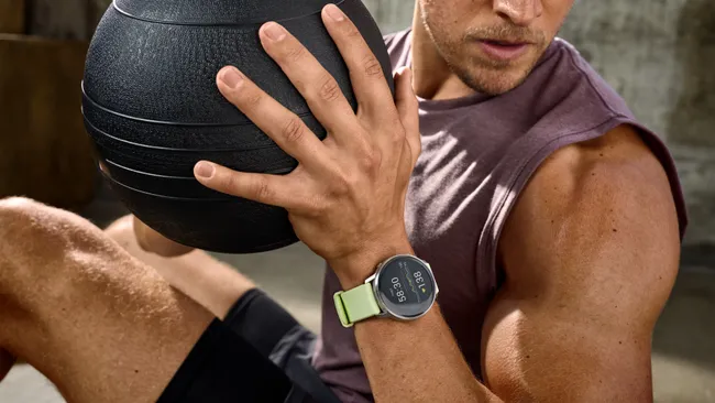 476851Garmin Venu 4: новые умные часы с фонариком, готовые вызвать тревогу Apple Watch Series 11!