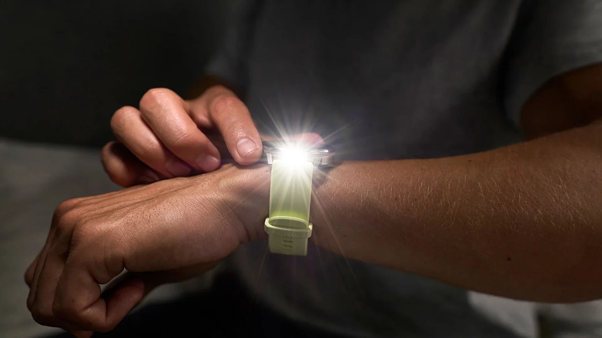 Garmin Venu 4 против Apple Watch: битва за лидерство началась картинка Garmin Venu 4 против Apple Watch битва за лидерство началась