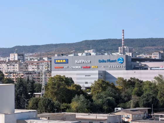 Обзор Google Pixel 10: большое обновление, но всё еще не идеал фото