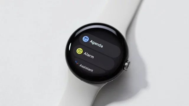 Google «сломала» часы? Приложение «Часы» внезапно стало несовместимым с Galaxy Watch и OnePlus Watch