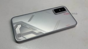 Эксклюзив: первый взгляд на Infinix GT 30 в новом цвете Shadow Ash