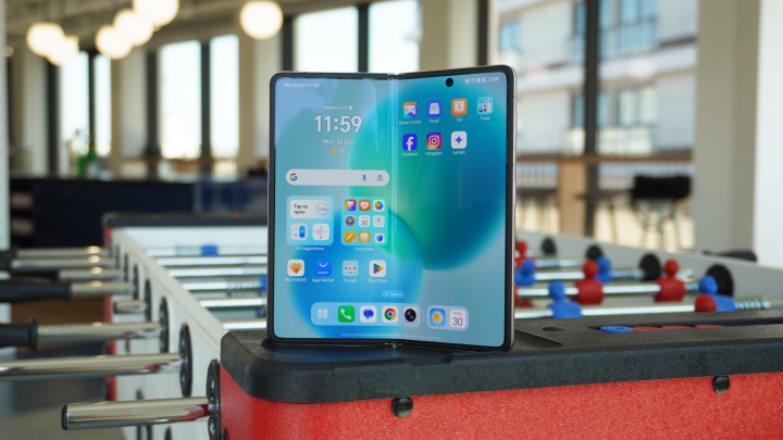 Honor Magic V5: самый тонкий складной телефон, который обошёл Galaxy Z Fold 7 картинка Honor Magic V5