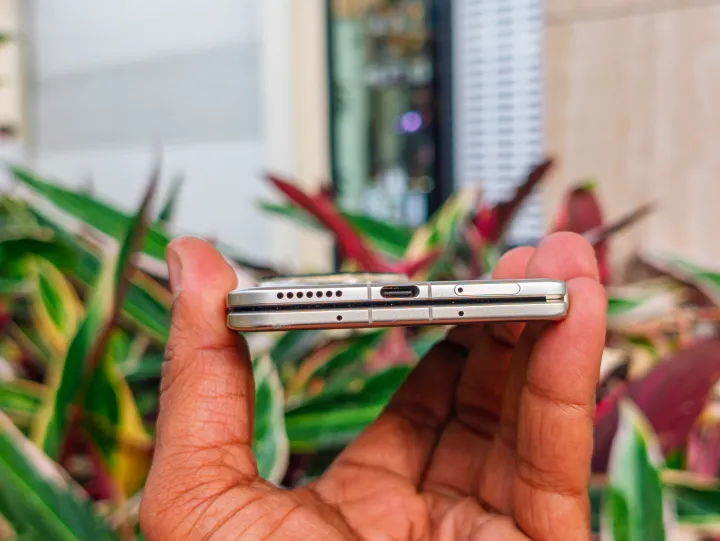 Honor Magic V5: самый тонкий складной телефон, который обошёл Galaxy Z Fold 7 картинка Honor Magic V5