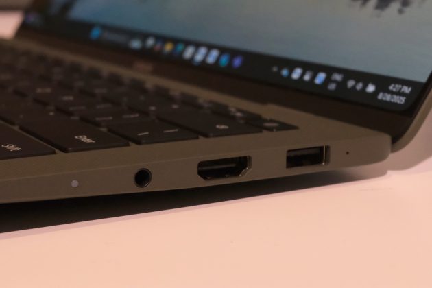 Ноутбук Honor тоньше складного телефона: как это возможно? фото