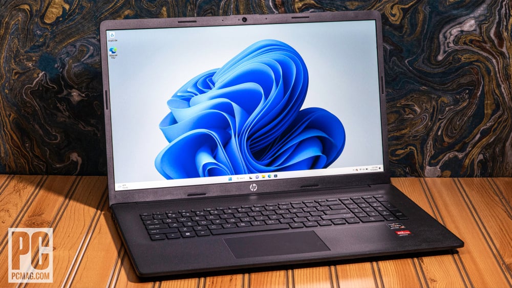 HP Laptop 17 (2022)