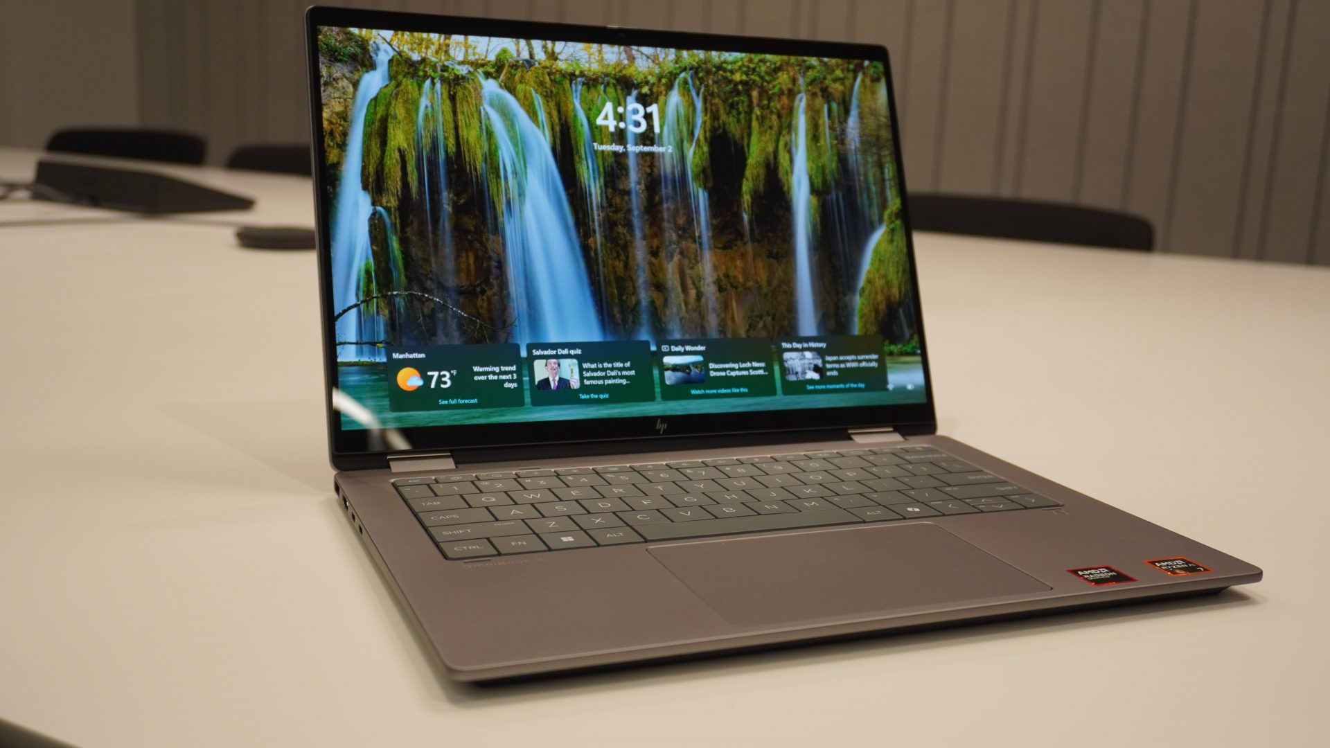 Обзор HP OmniBook X Flip 14: премиум по доступной цене