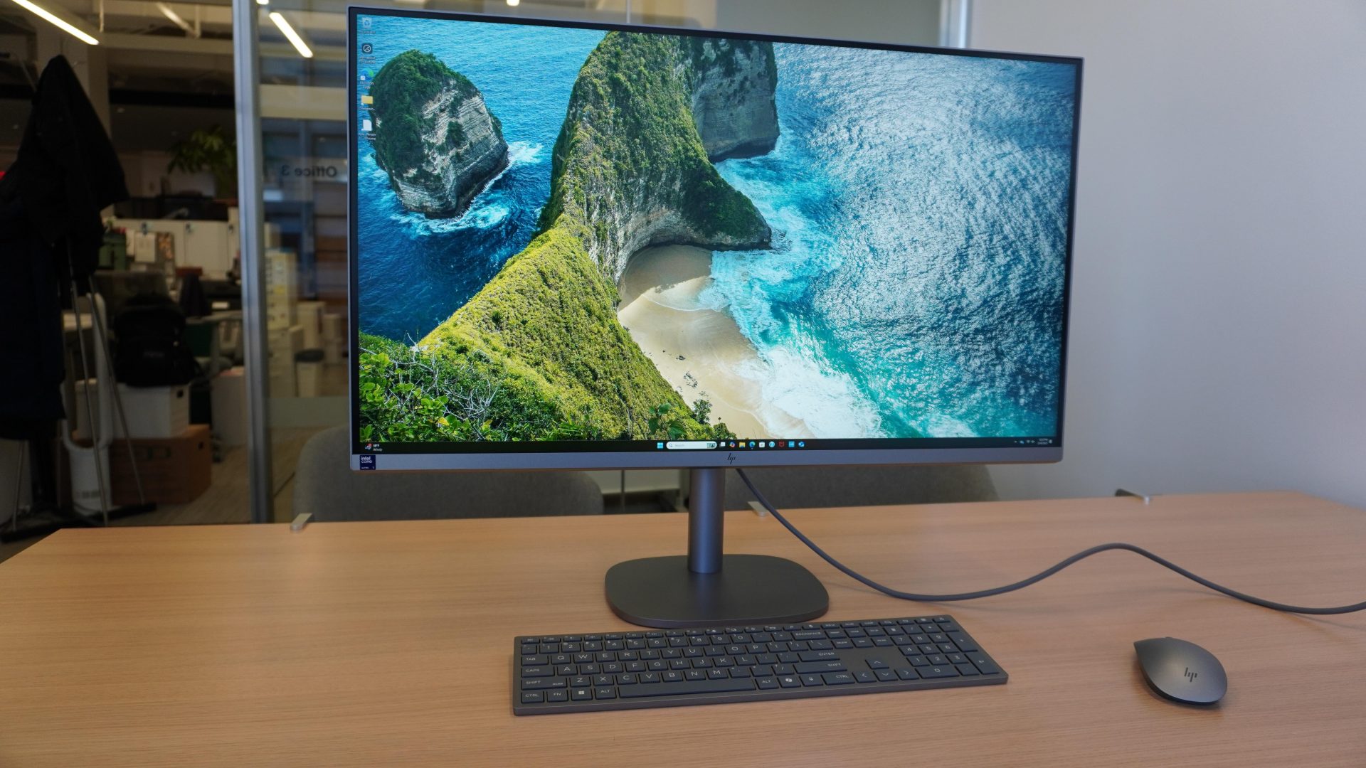 HP OmniStudio X 31.5 – моноблок с большим экраном, который оценят как бизнесмены, так и творческие люди