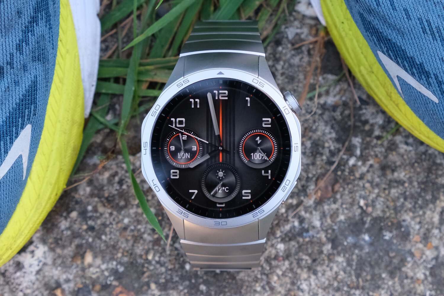 466209Huawei наносит удар по Apple: новые часы работают в 12 раз дольше, чем Ultra 3