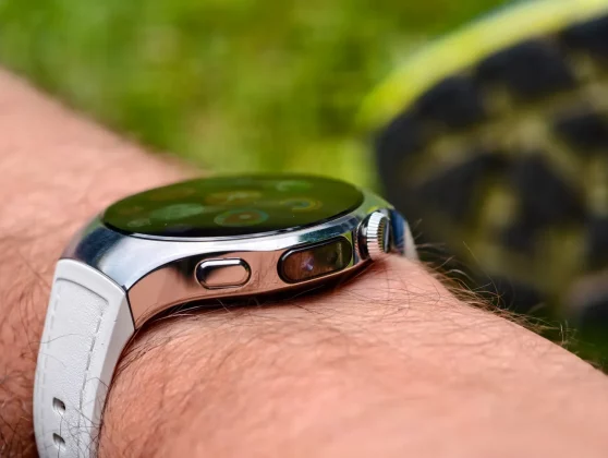 Обзор Huawei Watch 5: стонут под тяжестью функций здоровья фото