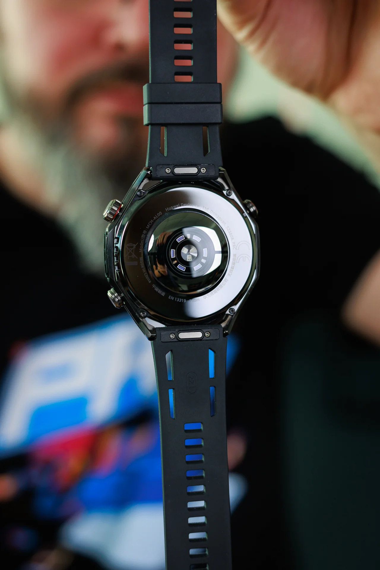 Обзор Huawei Watch Ultimate 2 — отличные часы для дайвинга стали еще лучше картинка Huawei Watch Ultimate 2