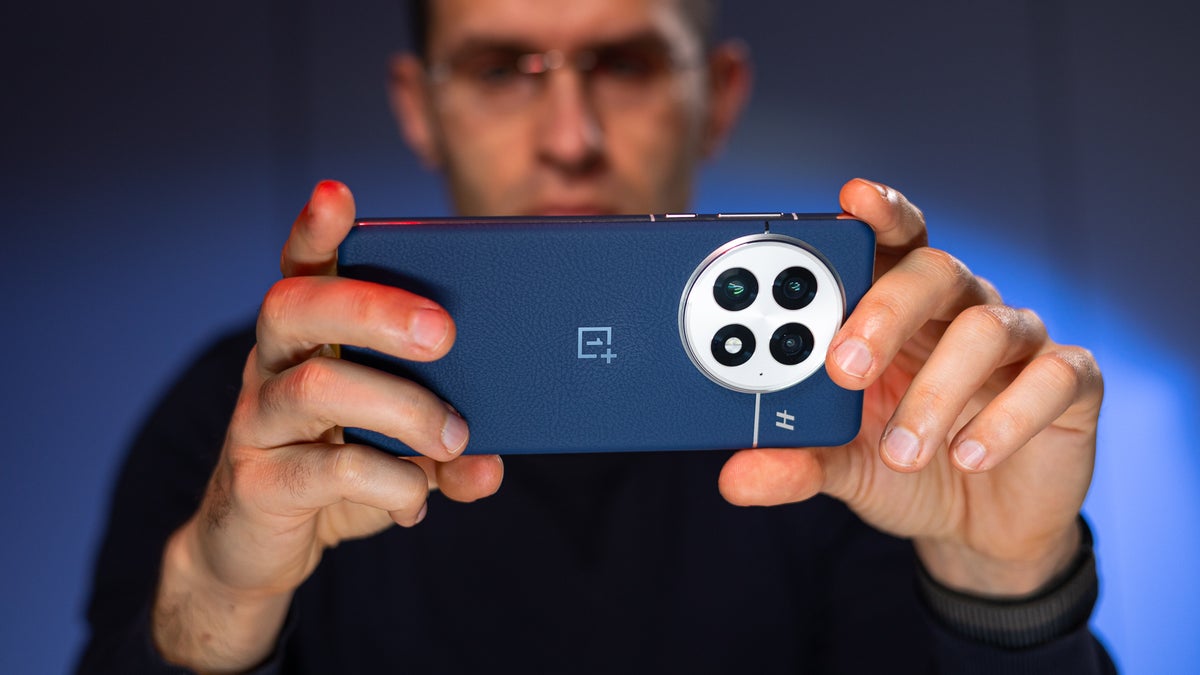 4577127000 мАч против 4000: Технологический заговор Apple и Samsung раскрыт?