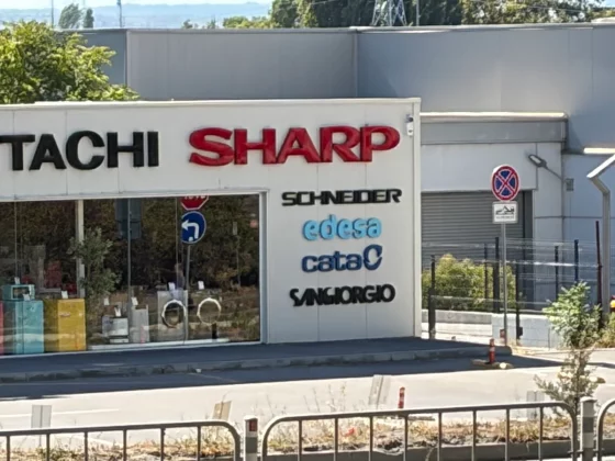 iPhone 17 против Galaxy S25: битва флагманов